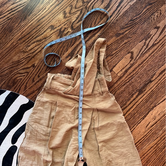 Wide Leg Pants with Single Strap - Picture 5 of 12